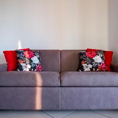 Residenza Oleandro Apartamento Desenzano del Garda Exterior foto