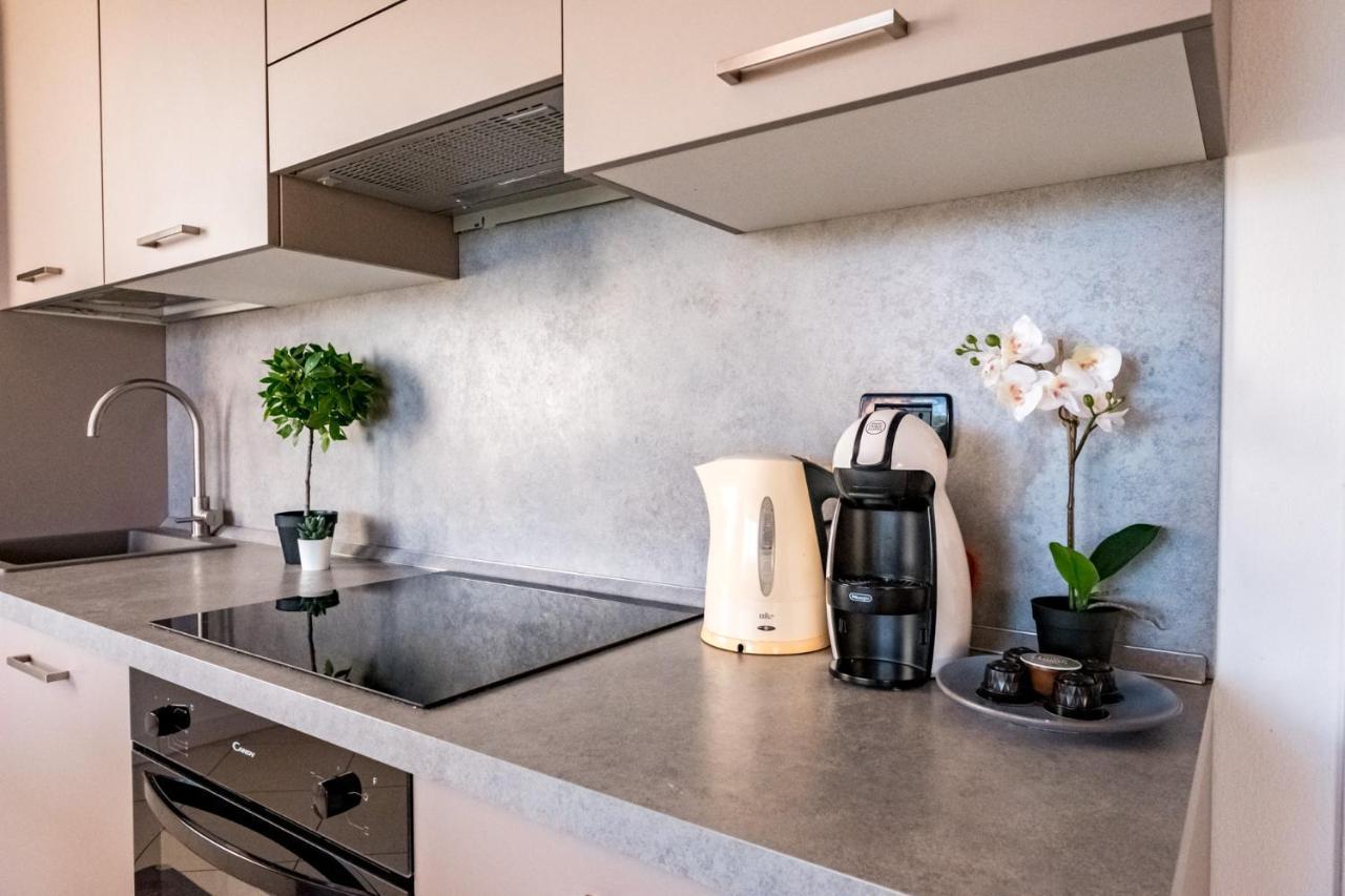 Residenza Oleandro Apartamento Desenzano del Garda Exterior foto