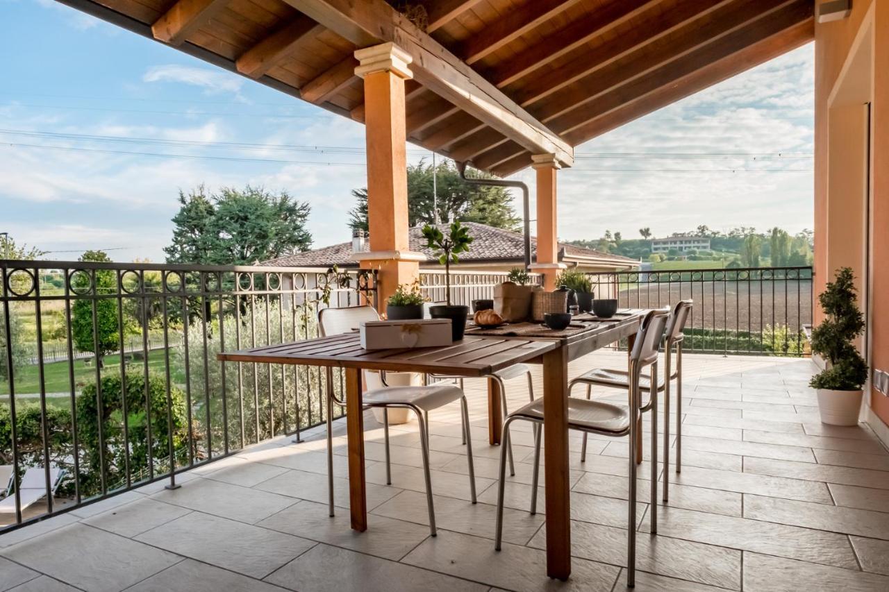 Residenza Oleandro Apartamento Desenzano del Garda Exterior foto