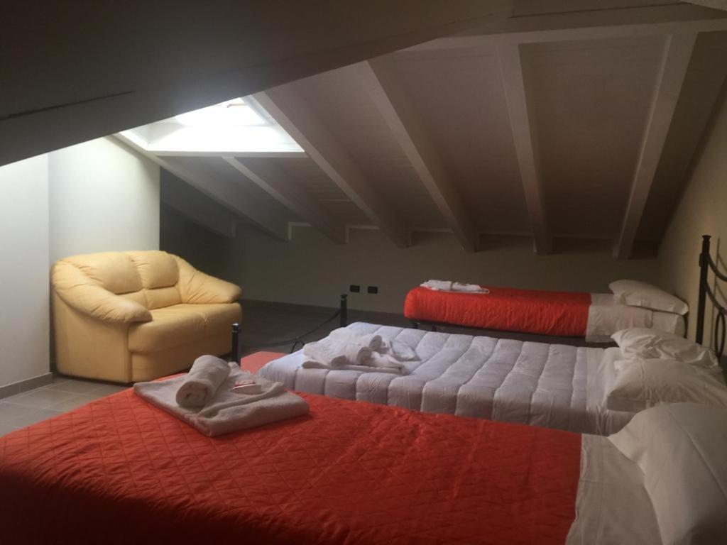 Residenza Oleandro Apartamento Desenzano del Garda Exterior foto