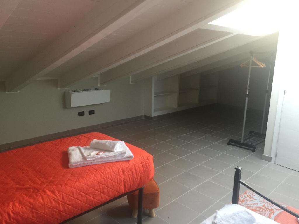 Residenza Oleandro Apartamento Desenzano del Garda Exterior foto